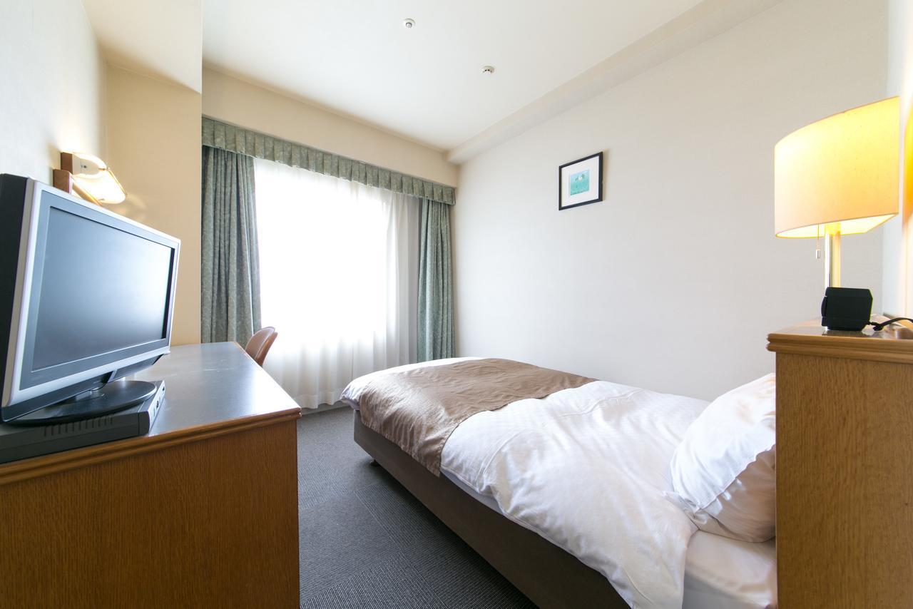 Pearl Hotel Ota Isesaki Exteriör bild